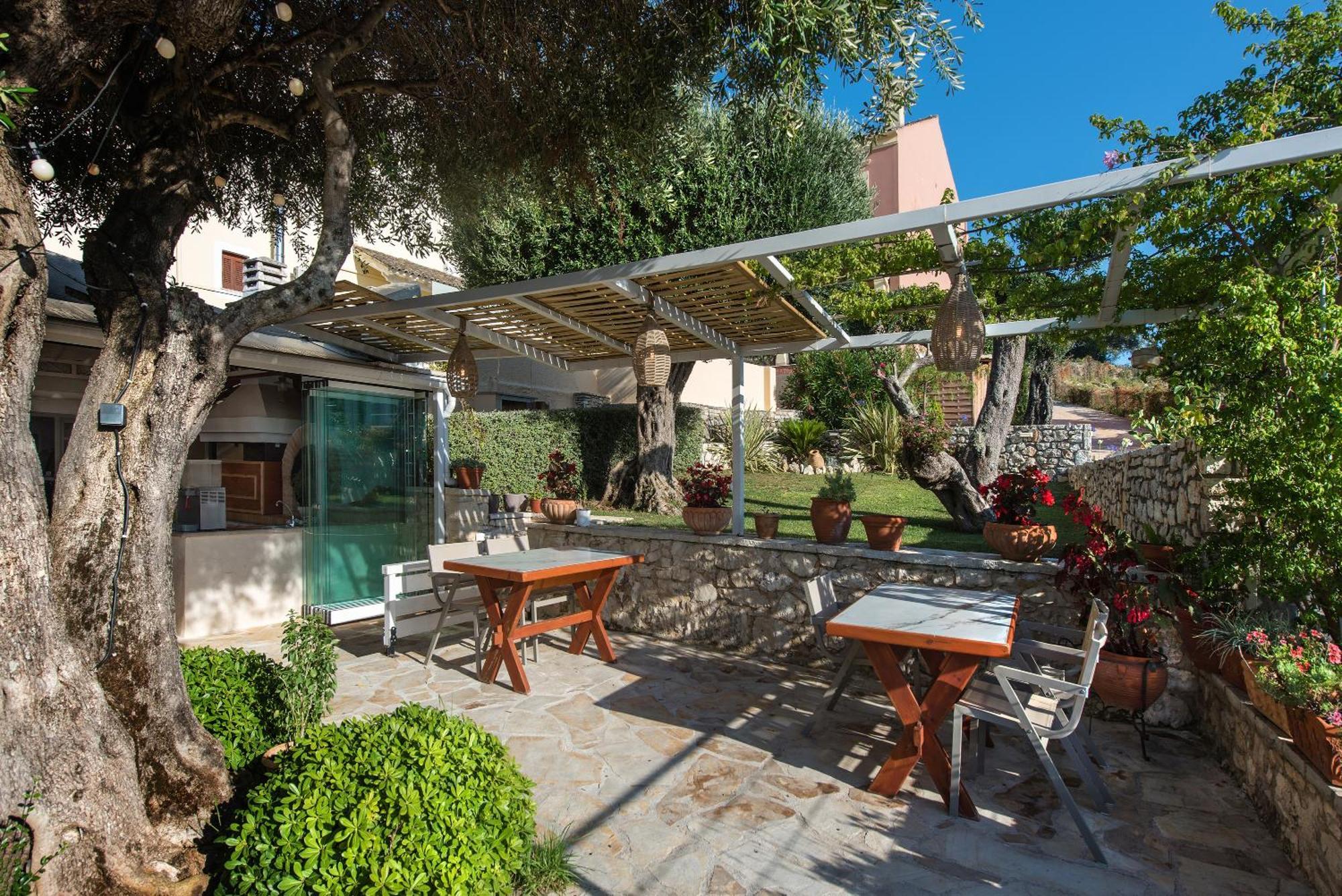 Hill Lofos Hotel Kassiopi Eksteriør billede