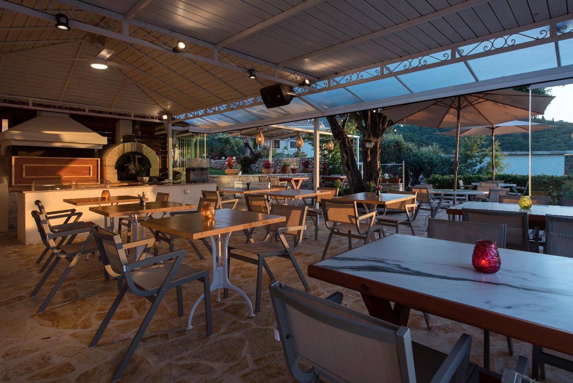 Hill Lofos Hotel Kassiopi Eksteriør billede